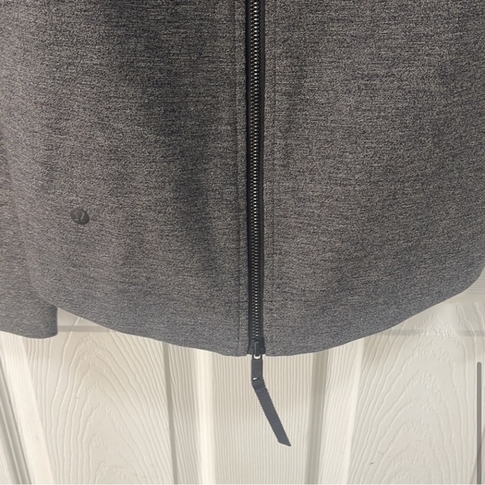 Lululemon City Trek Jacket in Heathered Black Size 4 - Picture 9 of 9